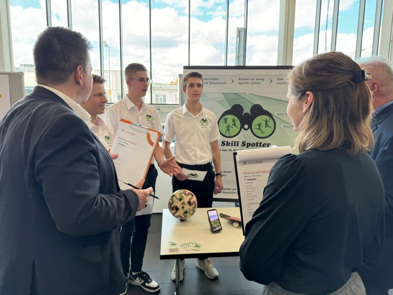 2024 06 Lender Gymnasium SK Jugend gründet Finale (5)