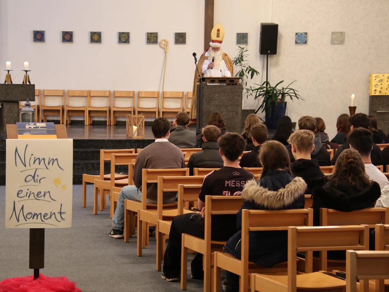 2024 12 Lender Gymnasium Schulseelsorge Advent (3)