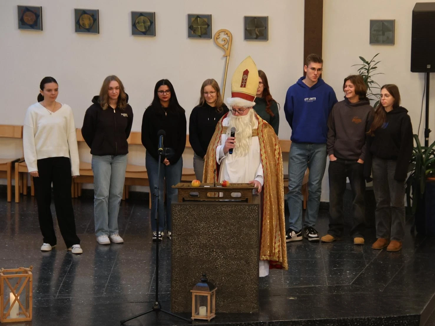 2024 12 Lender Gymnasium Schulseelsorge Advent (4)