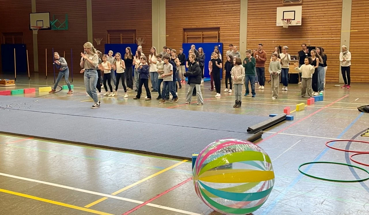 2025 02 Lender Gymnasium Schulleben Tag der offenen Tür (18)