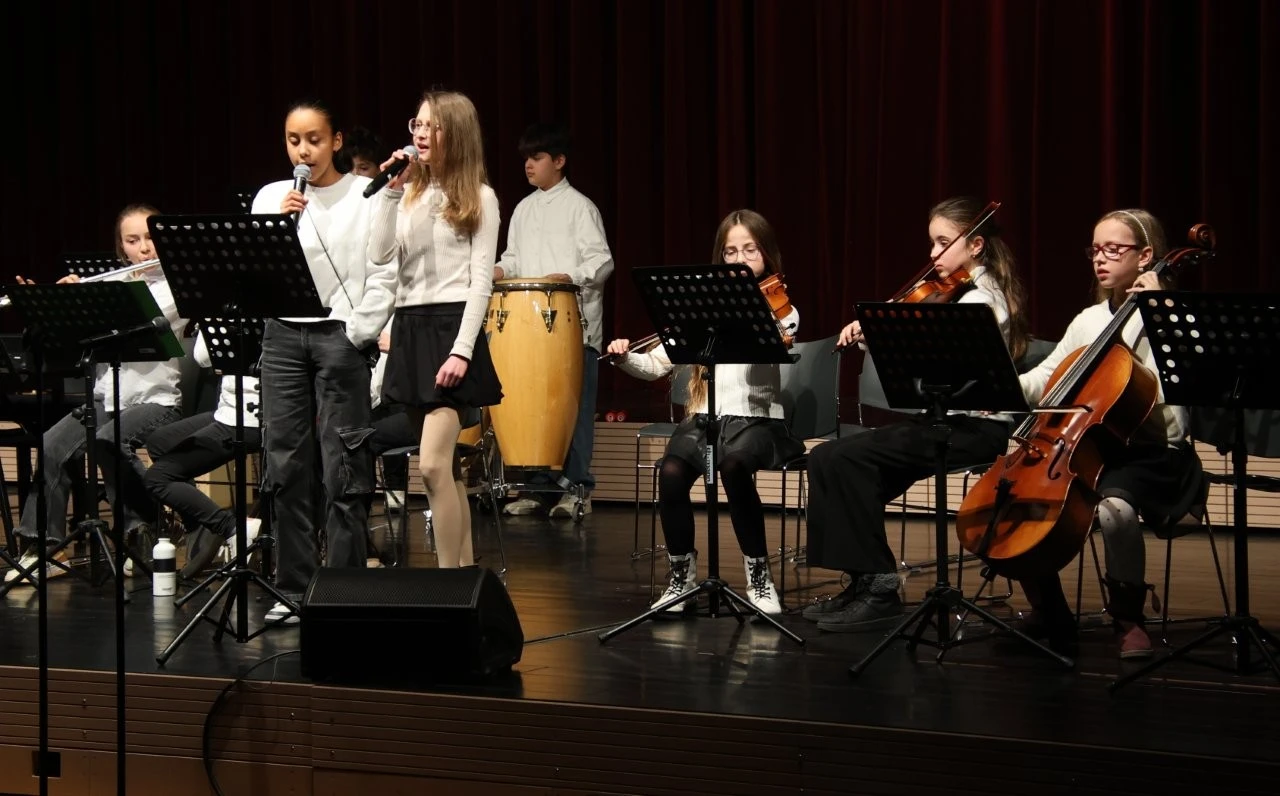 2025 01 Lender Gymnasium Musik Lender musiziert (4)