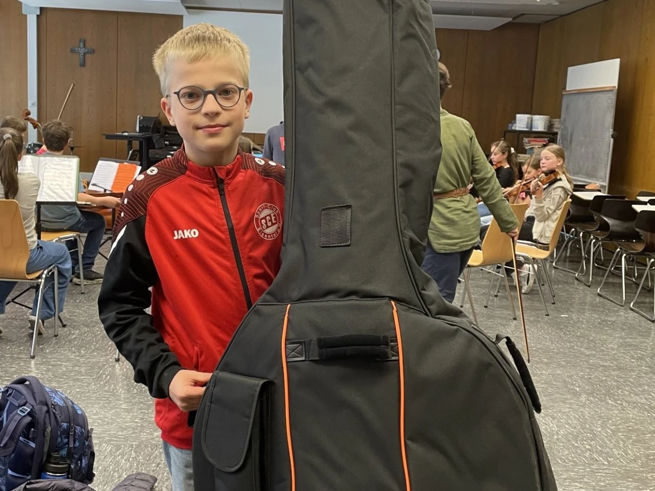 2025 04 Lender Gymnasium Musik Spende Musikinstrumente (6)