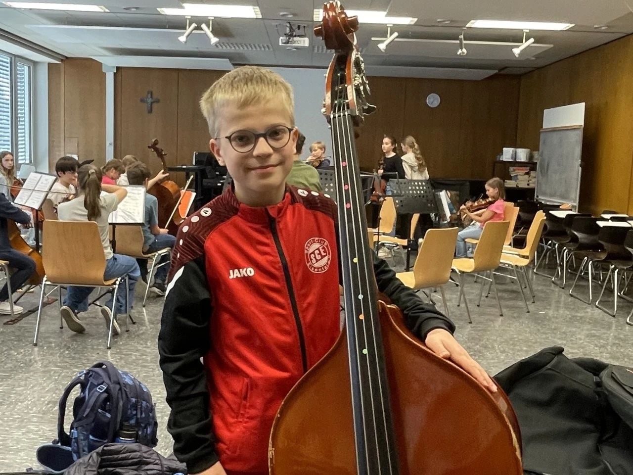 2025 04 Lender Gymnasium Musik Spende Musikinstrumente (7)