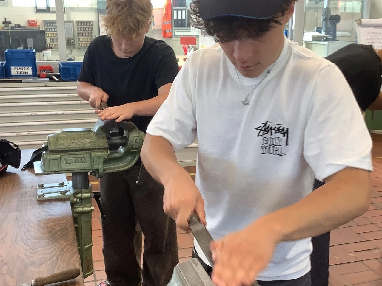 2025 05 Lender Gymnasium NwT Exkursion Bosch (4)