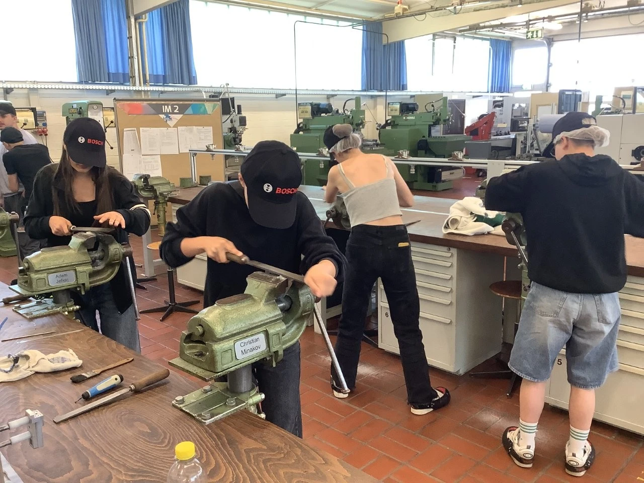 2025 05 Lender Gymnasium NwT Exkursion Bosch (5)