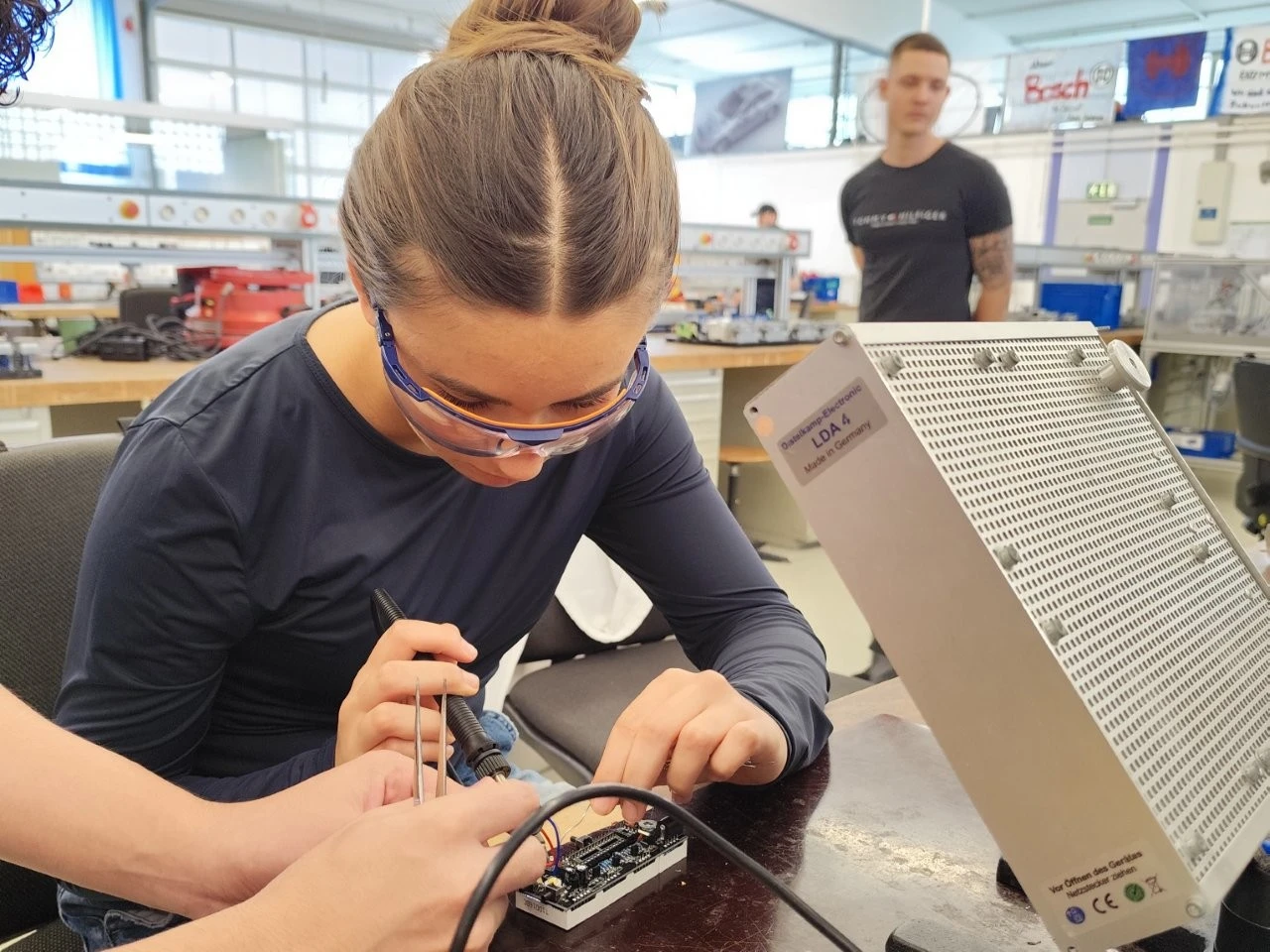 2025 05 Lender Gymnasium NwT Exkursion Bosch (8)