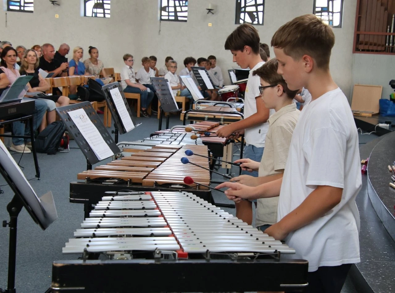 2025 06 Lender Gymnasium Musik Serenadenkonzert (3)