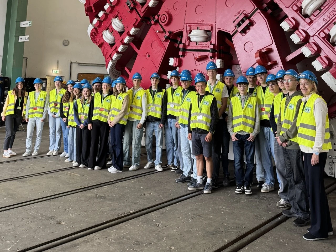 2025 06 Lender Gymnasium Wi Exkursion Herrenknecht (3)