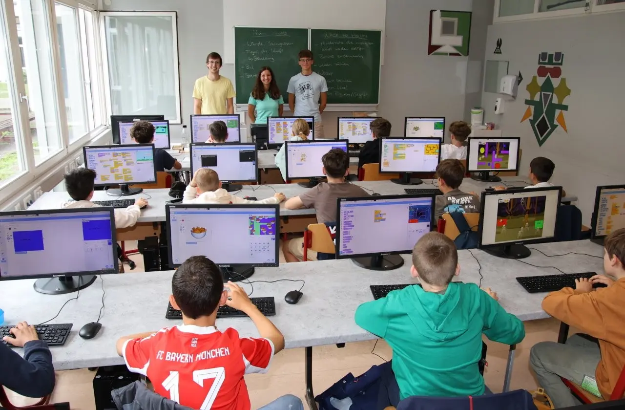 2025 07 projekttage scratch 00