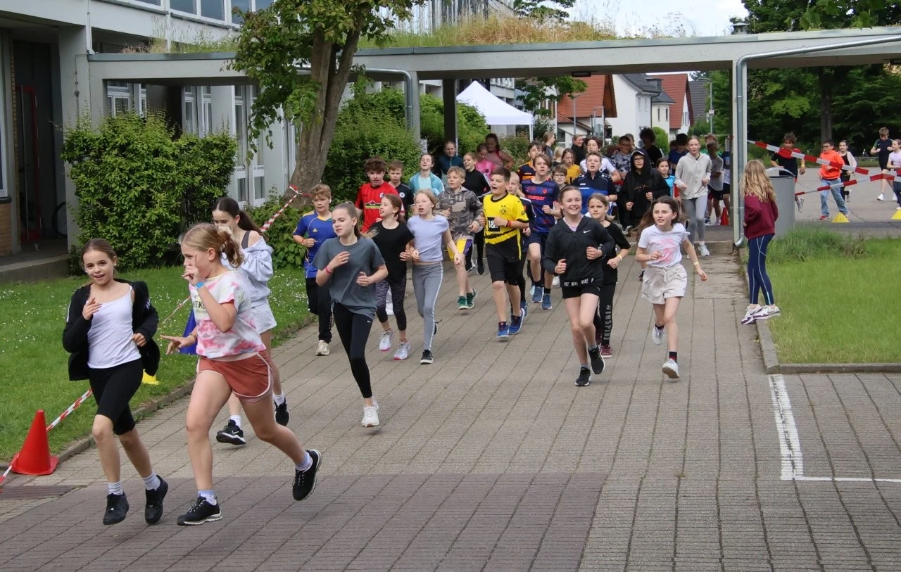 2025 07 Lender Gymnasium Sport Spendenergebnis (3)