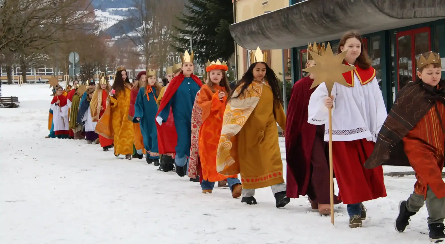 2026 01 Lender Gymnasium Schulseelsorge Sternsinger (3)