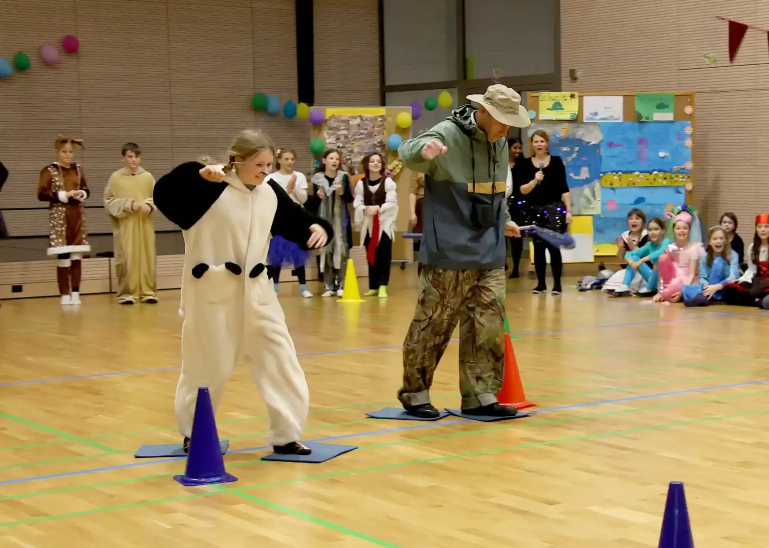 2026 02 Lender Gymnasium Schulleben Sextanerfastnacht (4)