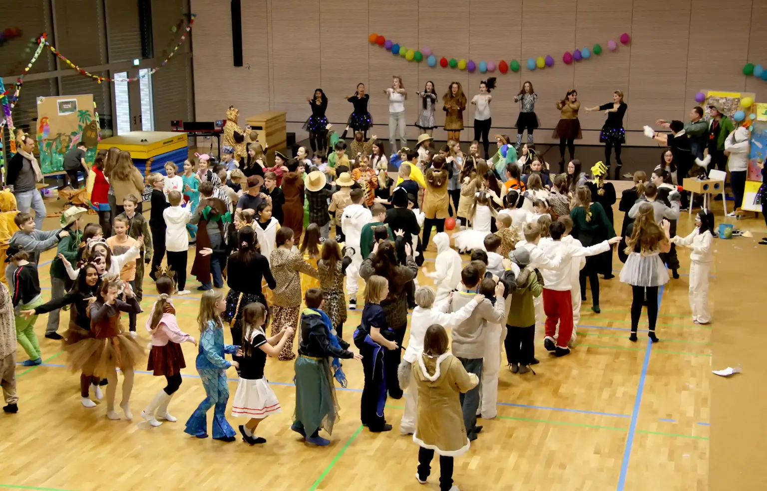 2026 02 Lender Gymnasium Schulleben Sextanerfastnacht (5)