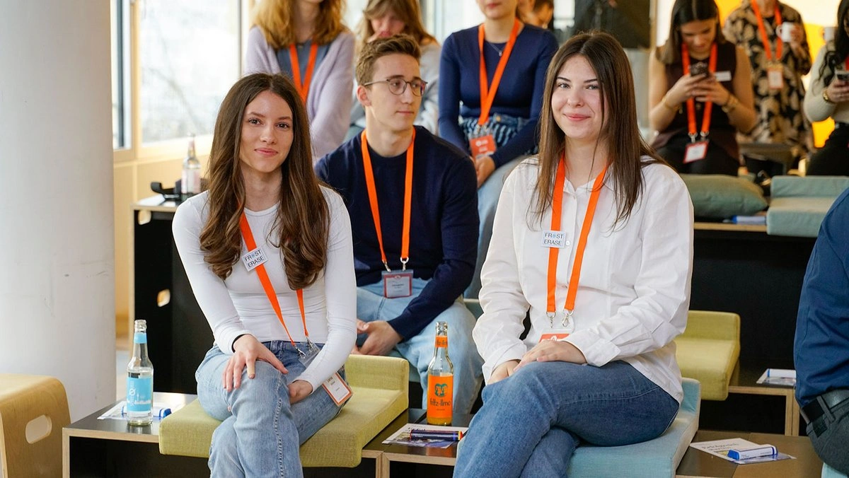 2026 03 Lender Gymnasium SK Jugend gründet PitchEvent für FrostErase (8)