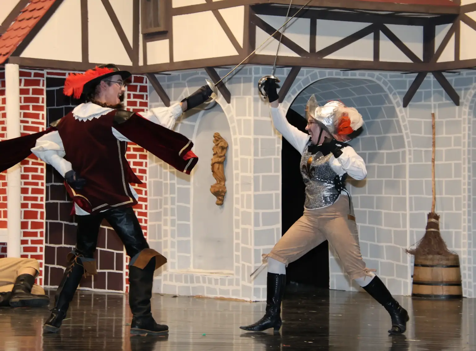 2026 03 Lender Gymnasium Theater Drei Musketiere (06)