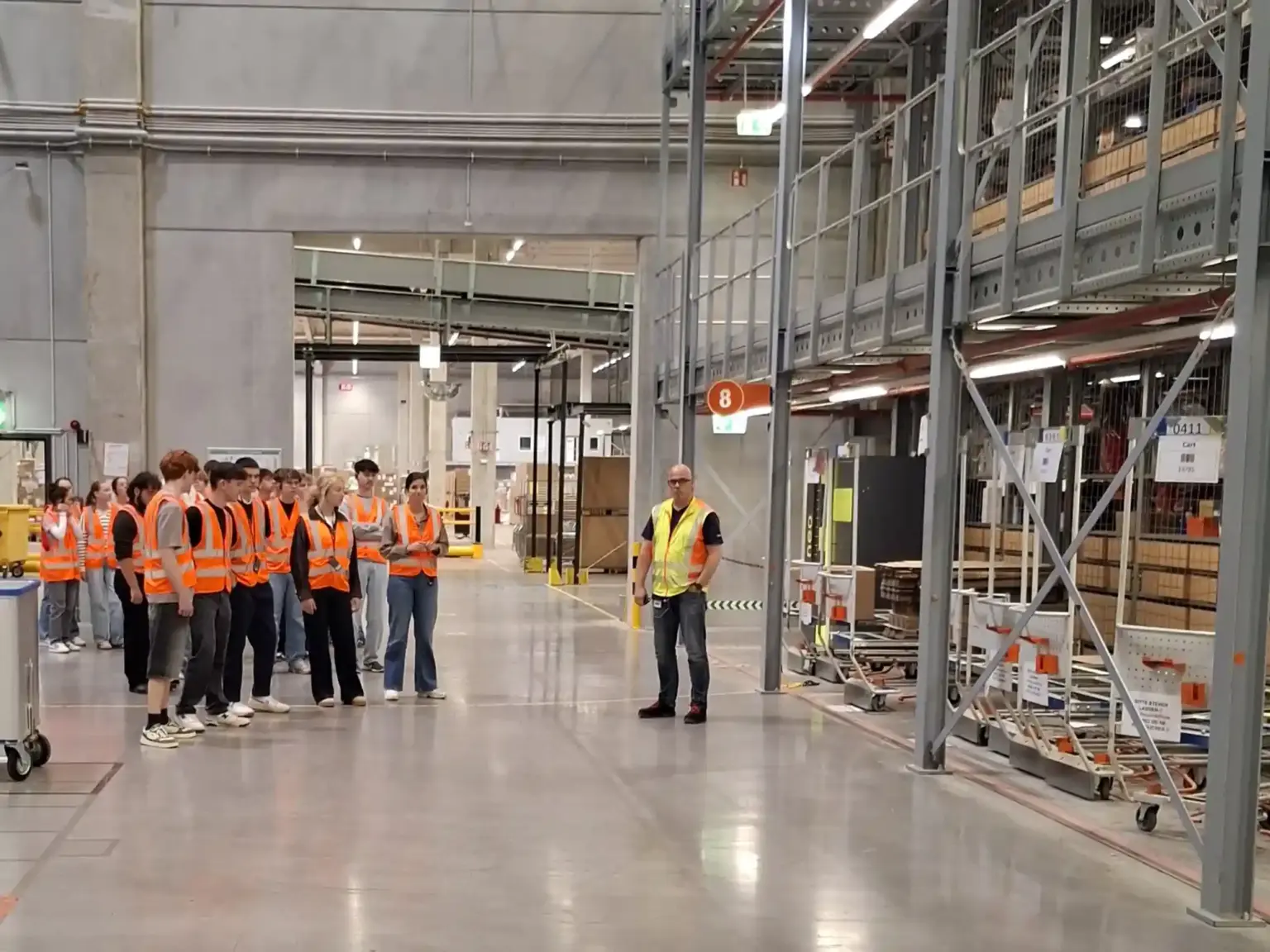 2026 06 Lender Gymnasium Wi Exkursion Zalando (02)