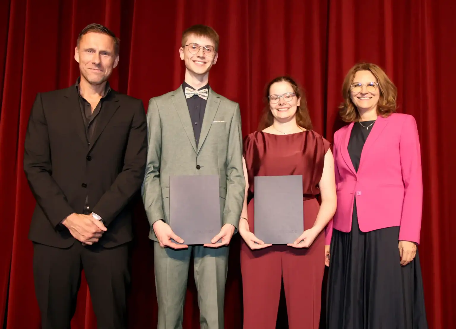 2026 07 Lender Gymnasium Abitur AG (03)