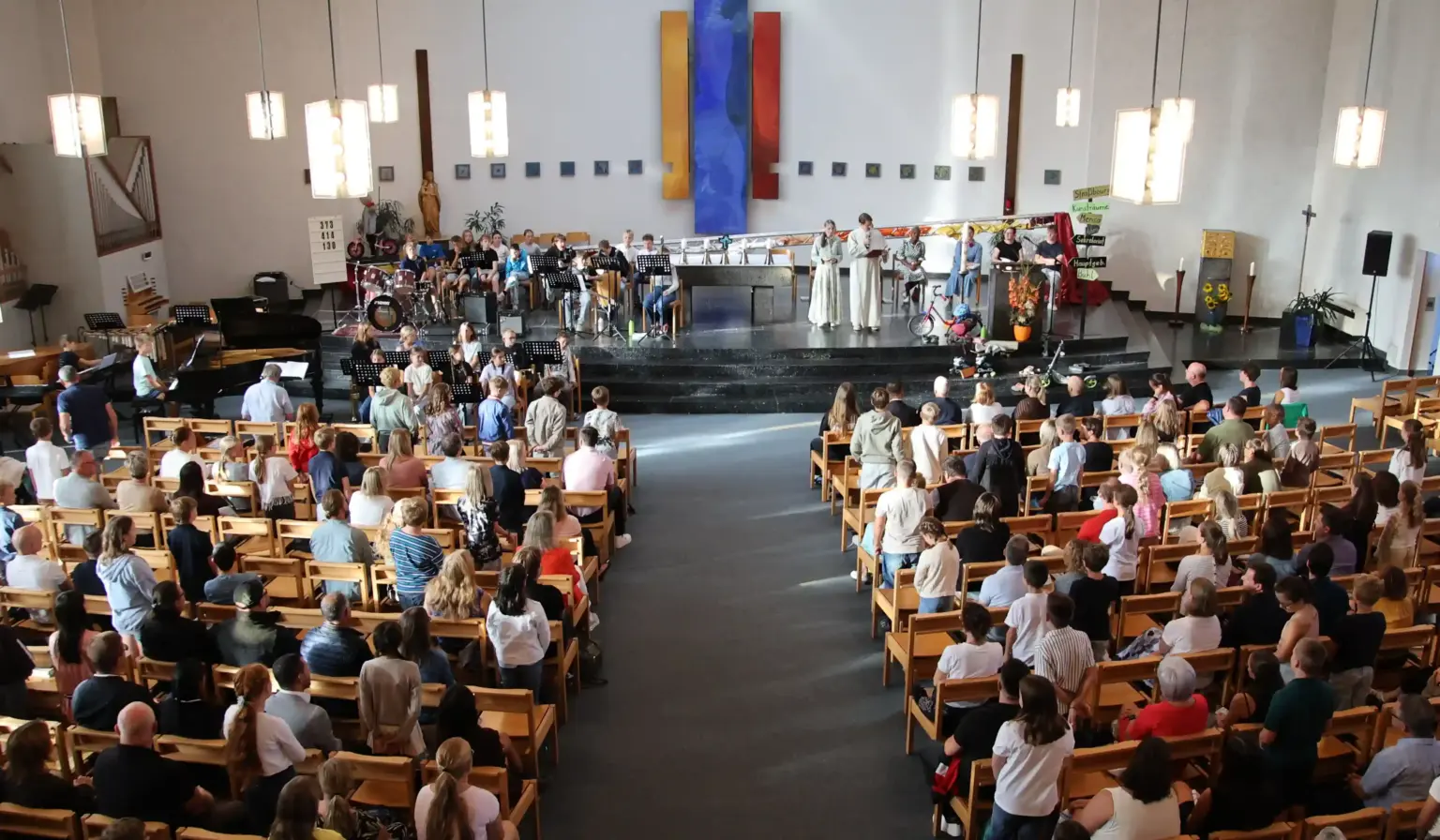 2026 09 Lender Gymnasium News Einschulung (02)