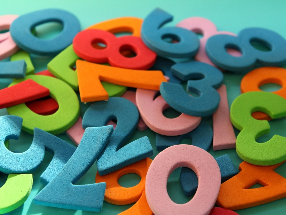 Lender Gymnasium Kachel Zahlen und Fakten